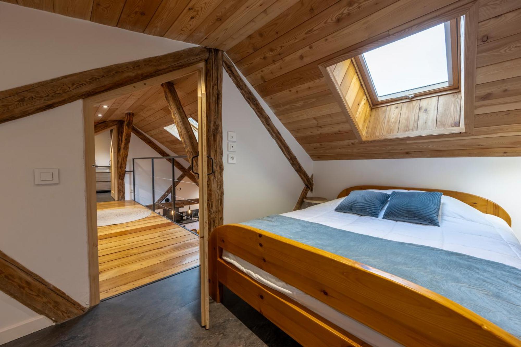 Superbe Loft - Situ Sur La Place Centrale Barcelonnette Exterior photo